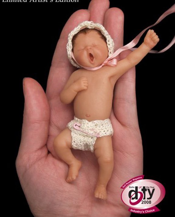 camille allen babies sculptures 13 in Cute and Amazing Baby Sculptures by Camille Allen
