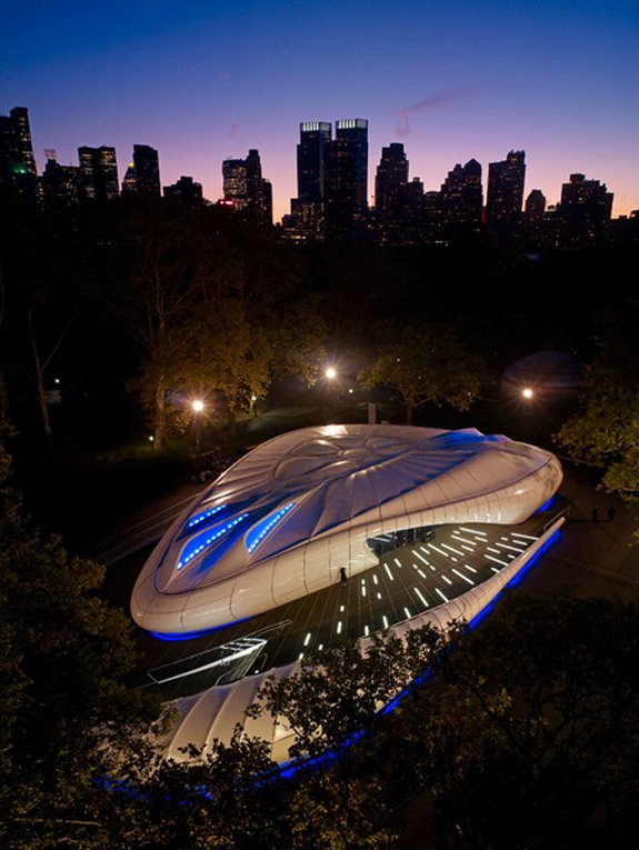 World's Best Female Architect - Zaha Hadid