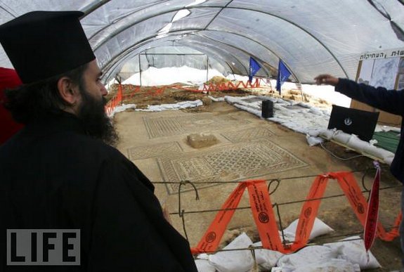 old church found 10 in 1,500 Year Old Church Found In Israel