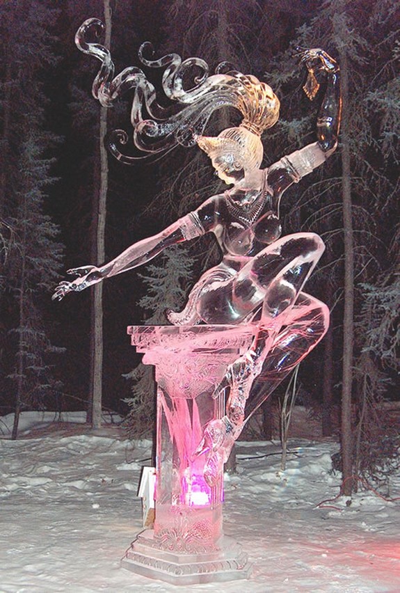 captivating ice sculptures beyond your imagination 04 in Top 10 Most Imaginative Ice Sculptures