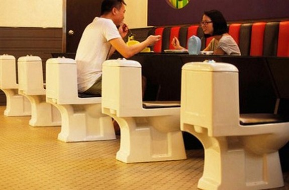 a toilet restaurant 03 in A Toilet Restaurant