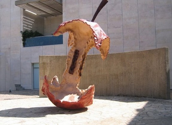 giant sculptures 07 in Giant Sculptures by Claes Oldenburg