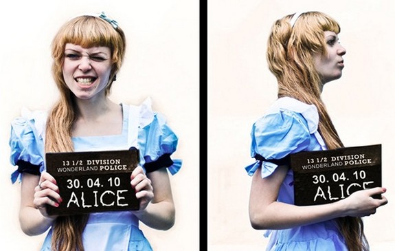 15 beautiful alice photographs 13 in 15 Beautiful Alice in Wonderland Photographs