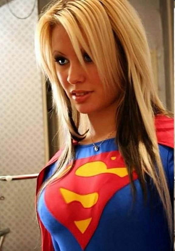 famous as super girls 26 in Famous Beauties as Super Girls