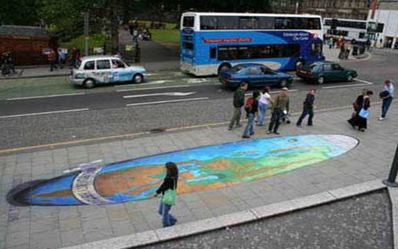 amazing art 10 in 3D Street Art on the Pavements Around the World