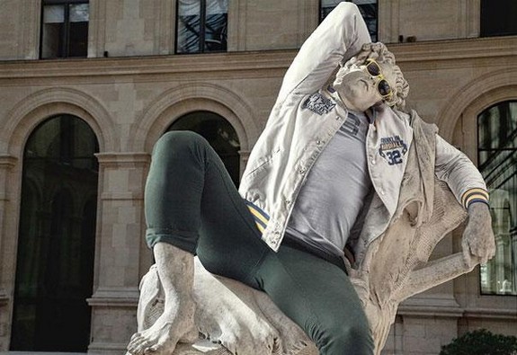 classic sculptures dressed in modern outfits 04 in When Classic Sculptures Meet Todays World